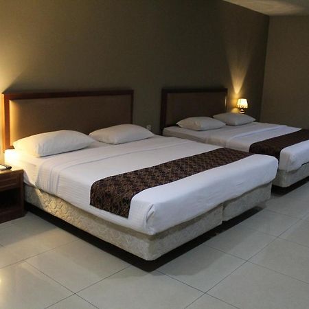 Hotel Palm Inn Butterworth Extérieur photo