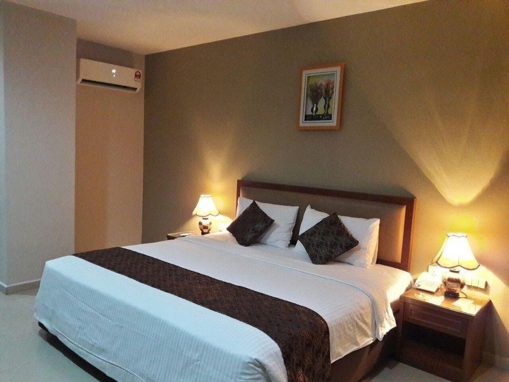 Hotel Palm Inn Butterworth Extérieur photo