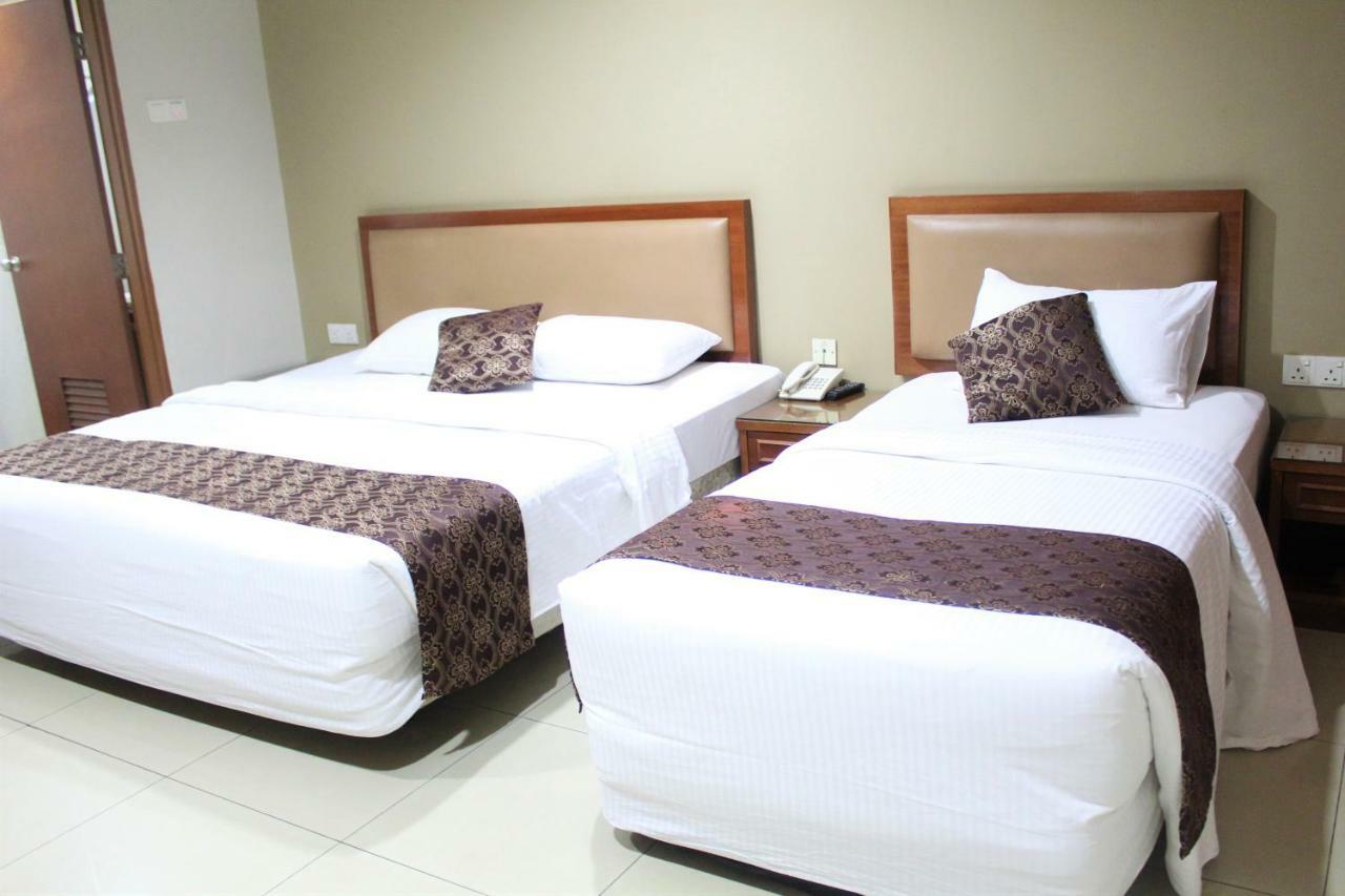 Hotel Palm Inn Butterworth Extérieur photo
